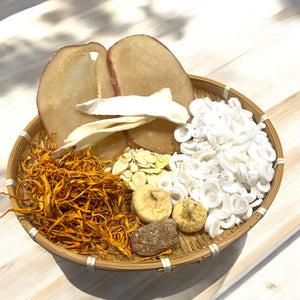 Yellow ear, cordyceps, conch slices, tongcao and milk soup